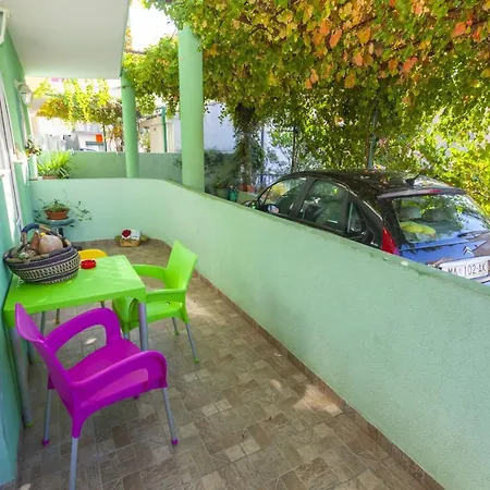 With A Parking Space - 15445 *